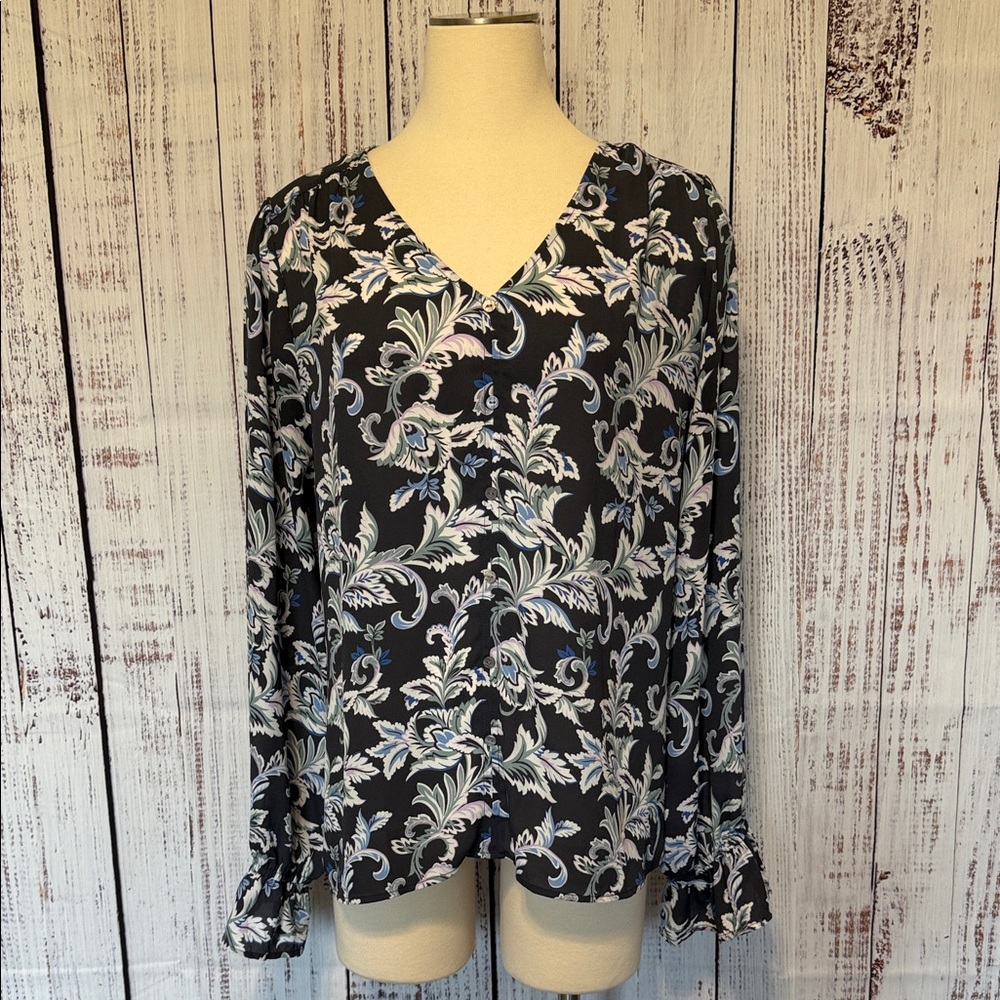 LOFT Gray and‎ White Floral V-Neck Blouse